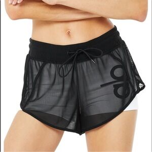 All ambiance short XS black and white